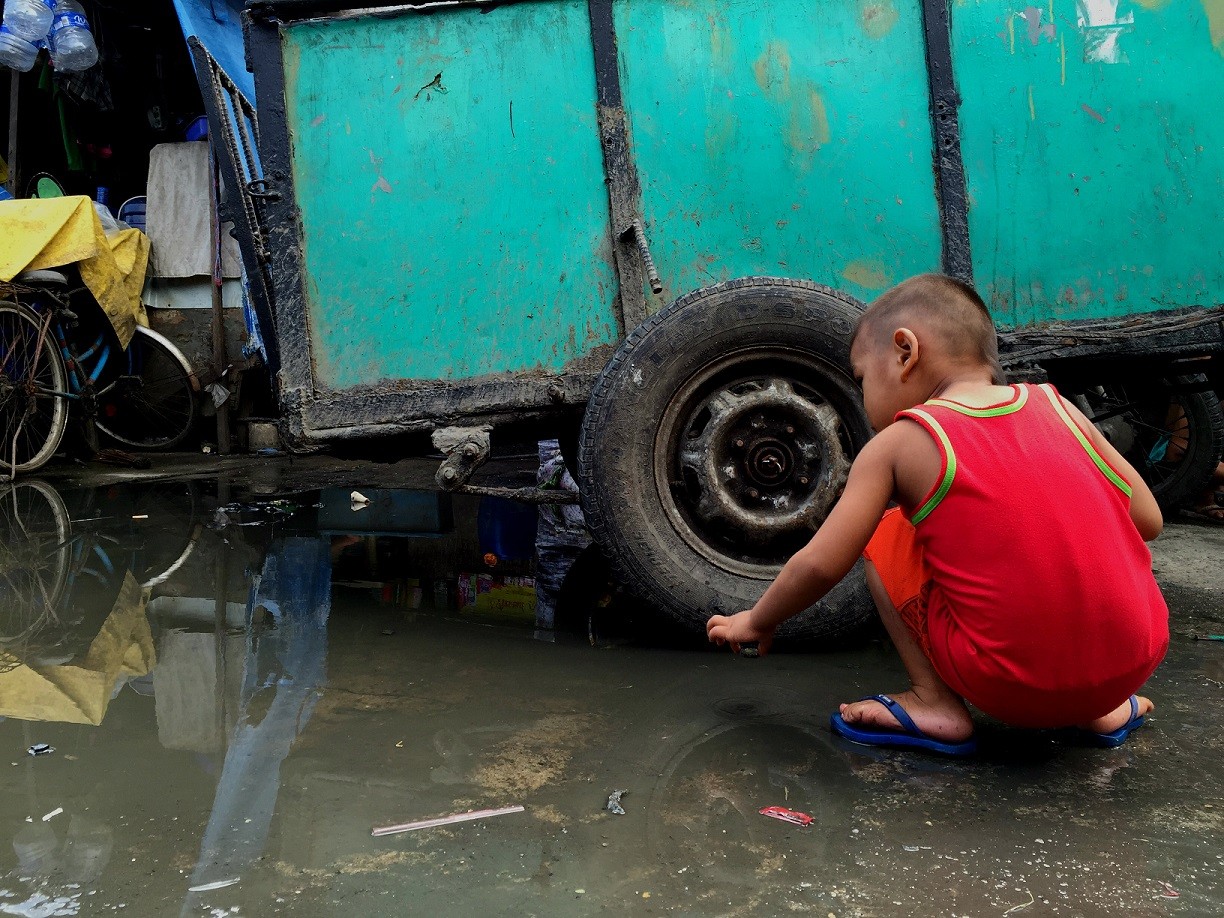 Saving children from death and diarrhea Our Stories Save the Children Philippines