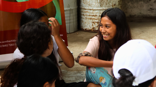 After the Tremors: Demi Finds Comfort Through Play During Recovery